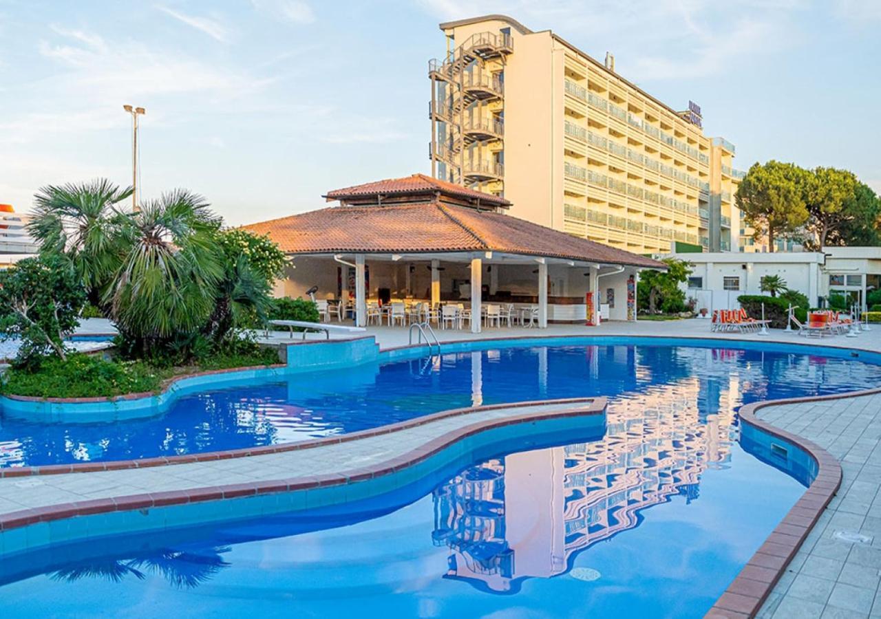 Hotel Adria Milano Marittima Exterior photo