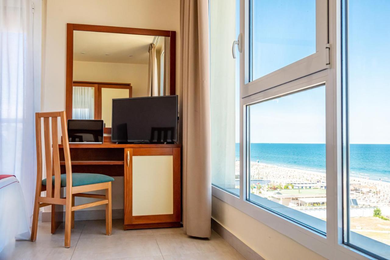 Hotel Adria Milano Marittima Exterior photo
