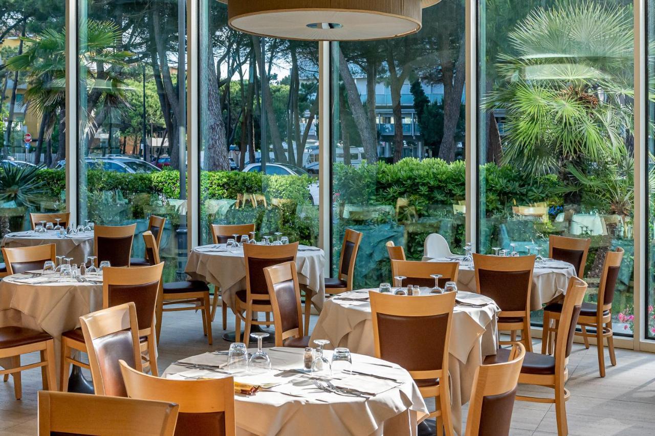 Hotel Adria Milano Marittima Exterior photo
