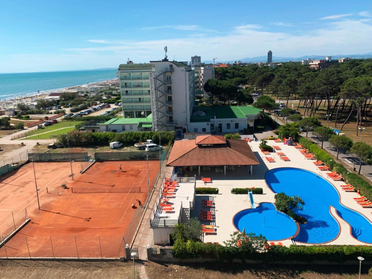Hotel Adria Milano Marittima Exterior photo